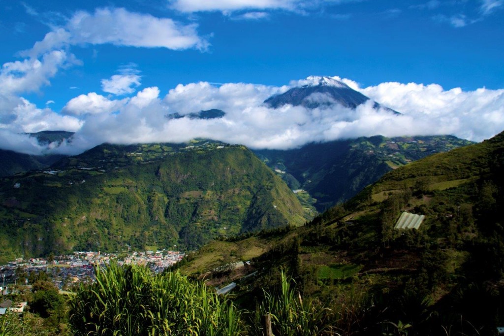 Tungurahua looms over the town of Baños.